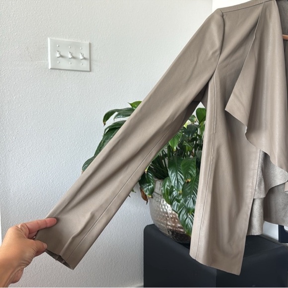 Zara Faux leather Open Front Jacket Sz S Gray Taupe - Picture 4 of 9